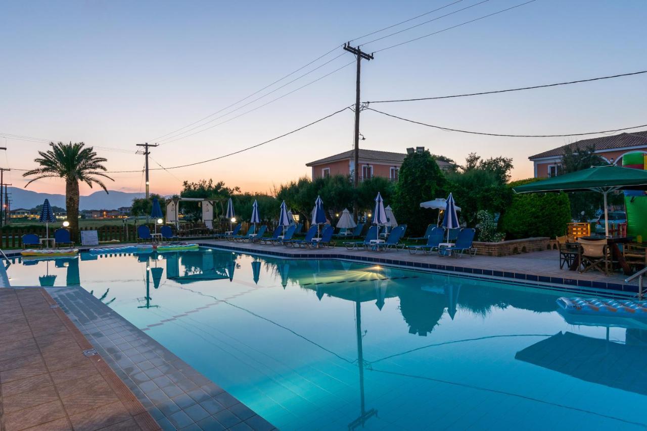 Costas Hotel Kalamákion